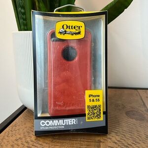 New - OtterBox Commuter for iPhone 5 / 5s